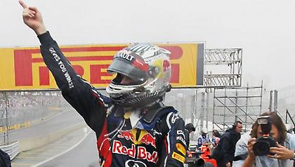 Σεμπάστιαν Φέτελ x 3