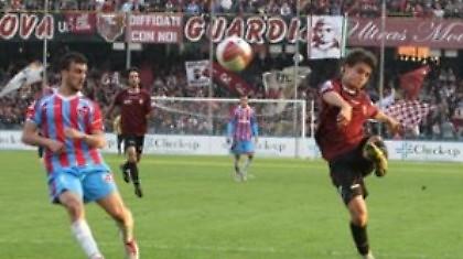 Αναγκαστικά… γκολάρα! (video)