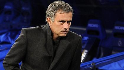 Βλέπουν... έξοδο Μουρίνιο