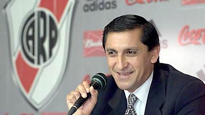 Επέστρεψε ο Ντίας στη Ρίβερ