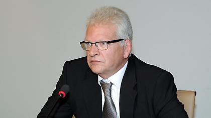 Ραντεβού με Μπλάτερ ο Σαρρής