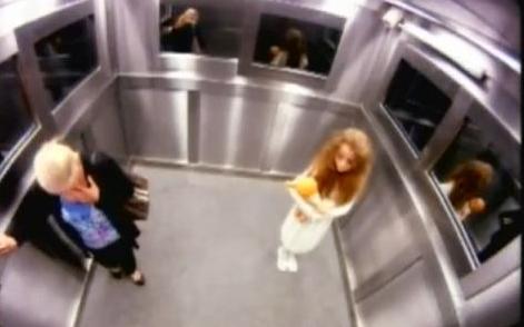 Ήθελες φαντασματάκι, ε;