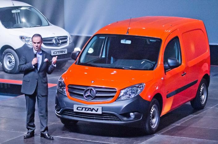 Εντυπωσιακή άφιξη του επαγγελματικού και για επιβατική χρήση Mercedes-Benz Citan