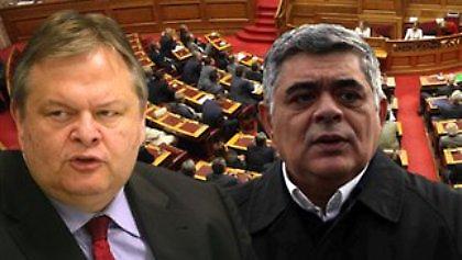 Άγρια κόντρα Βενιζέλου - Μιχαλολιάκου