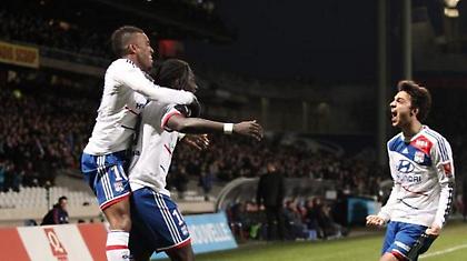 Ακάθεκτη η Λιόν