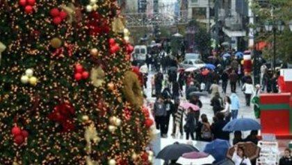Στις 13 Δεκεμβρίου ξεκινά το εορταστικό ωράριο των καταστημάτων
