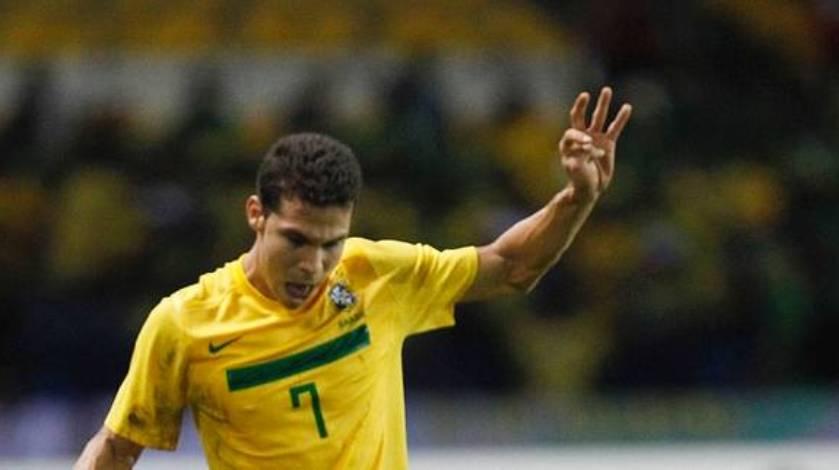 Επιστροφή στη «σελεσάο» θέλει ο Ερνάνες