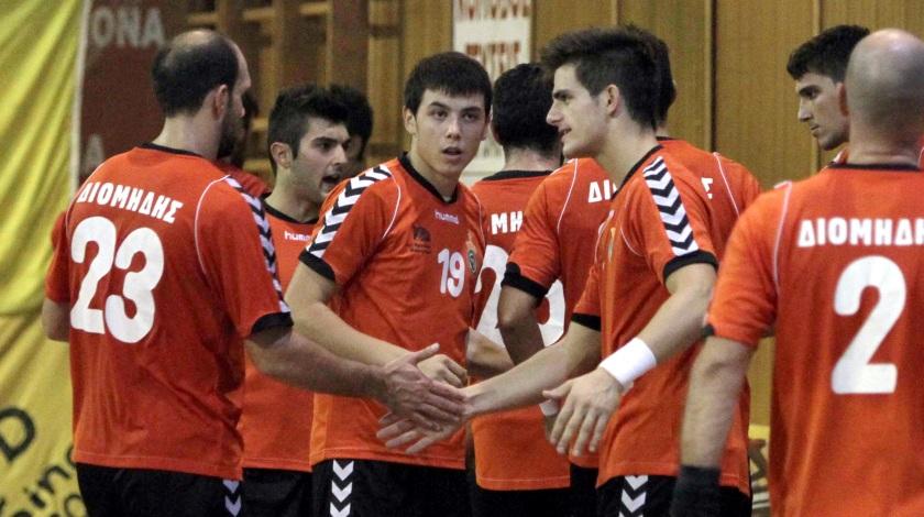 Έπεσε με... ψηλά το κεφάλι ο Διομήδης