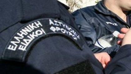 Προφυλακίστηκε για την απόπειρα βιασμού ο ειδικός φρουρός