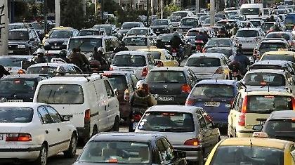 Δύο χιλιόμετρα μποτιλιάρισμα