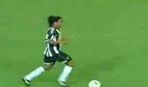 Ακόμη το’ χεις... Ρόνι (video)