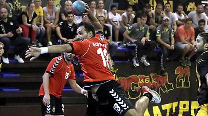 Πήρε το ντέρμπι, έπιασε κορυφή