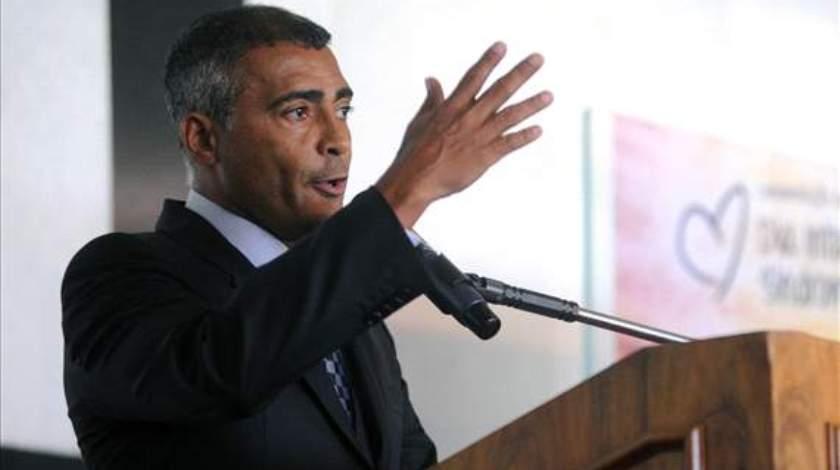 Καταγγέλλει την βραζιλιάνικη Ομοσπονδία ο Ρομάριο