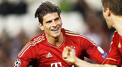 Ο πρώτος με τον τελευταίο