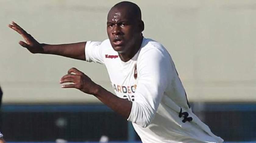 «Με τη μπάλα στα πόδια είμαι ευτυχισμένος»