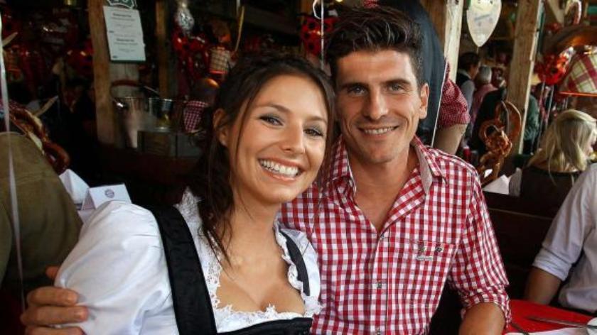 Γερμανός επιθετικός μόνος ψάχνει…