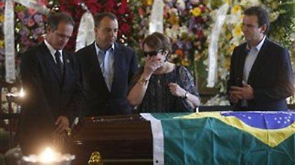 Το ύστατο χαίρε στον Όσκαρ Νιμάγερ