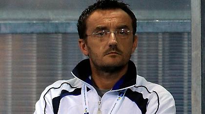 «Να ακουστεί ο εθνικός μας ύμνος»