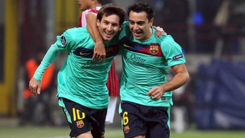 «Τσάβι πασάρει, Μέσι σκοράρει»