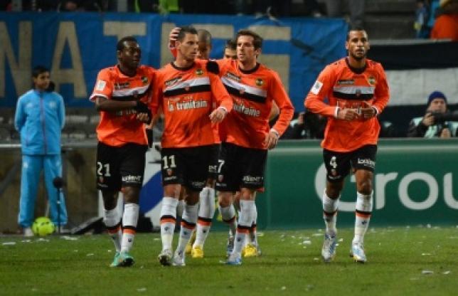 Τριάρα και «Au revoir» κορυφή