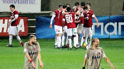 Τη… βλέπει και τρέχει!