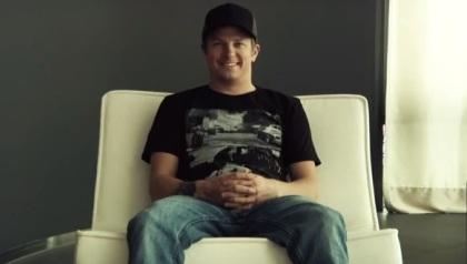 Ο Κίμι προσπαθεί να ευχηθεί «Καλά Χριστούγεννα»