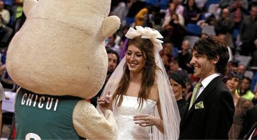 Γάμος στο Ουνικάχα-Ομπραντόιρο (video)