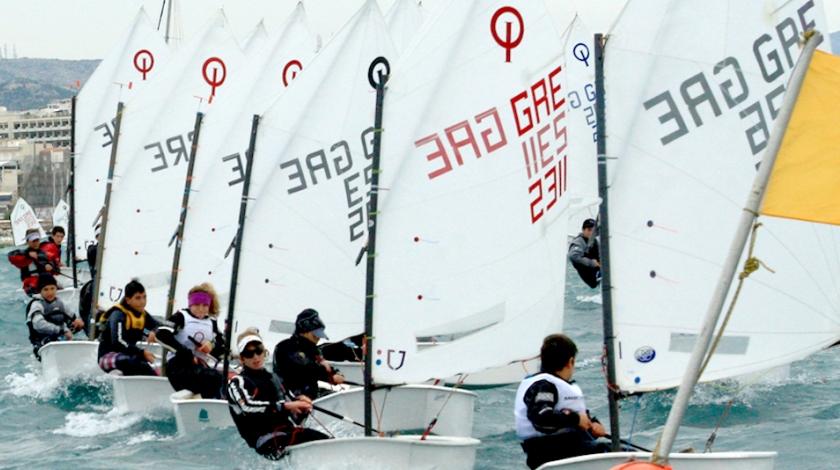 «Δάμασαν» τα κύματα οι ιστιοπλόοι στο Κύπέλλο Χιόνων 2012