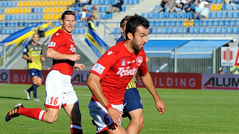 Θέλουν να τον κρατήσουν