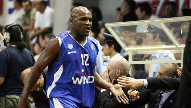 Πήρε Μπλάκνεϊ η Καχασόλ