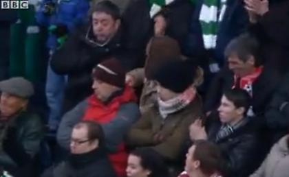 Κεφαλιά με τα… γυαλιά (video)