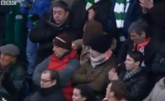 Κεφαλιά με τα… γυαλιά (video)