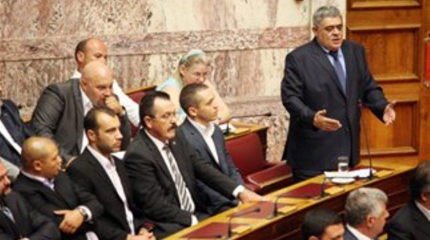 Η Χρυσή Αυγή μηνύει τον Γ. Στουρνάρα