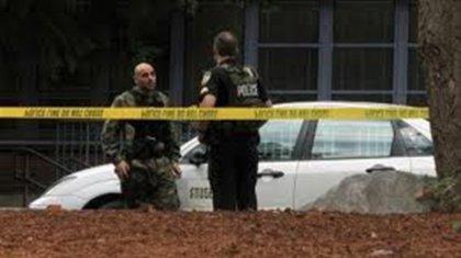 Ένοπλος άνοιξε πυρ σε εμπορικό κέντρο στο Πόρτλαντ στις ΗΠΑ