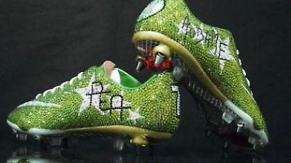 Φίλε, με τα σβαρόφσκι είσαι… νούμερο