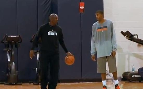 Ιδιαίτερα από τον Τζόρνταν (video)