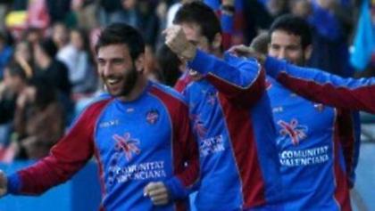 Εγκώμια Καράμπελα για Χιμένεθ