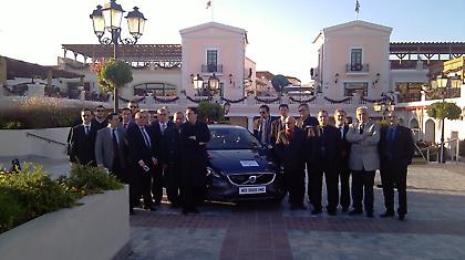 Αυτοκίνητο του 2013 το Volvo V40