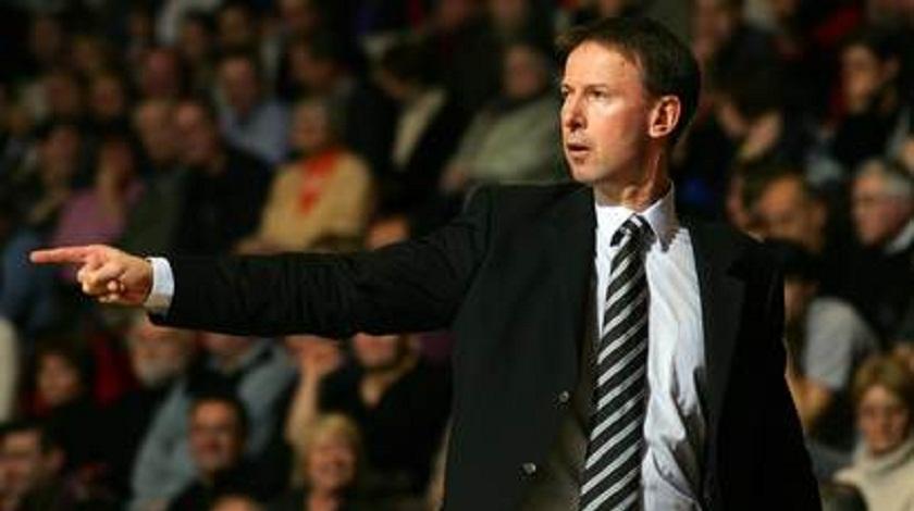 Ανανέωσε ο Κολέ