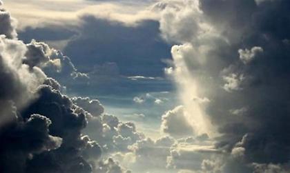 Σποραδικές καταιγίδες και χιονιά στα ορεινά