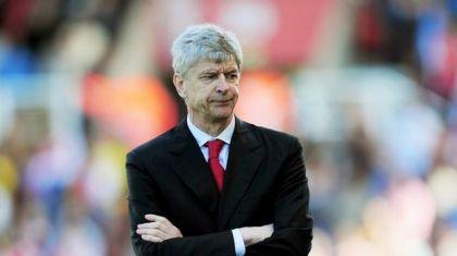 Με την πλάτη στον τοίχο