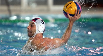 Αρχηγού παρόντος…