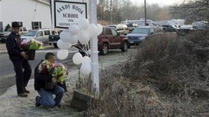 Ομογενής βιβλιοθηκάριος στο «Σάντι Χουκ» έσωσε 18 παιδιά και τρεις ενήλικες