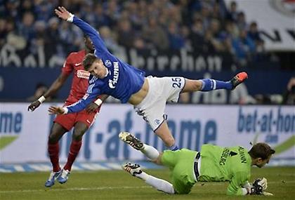 Μαύρα Χριστούγεννα για Σάλκε