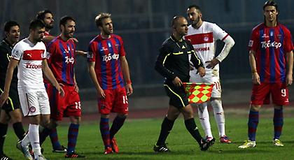 Το… παράρτημα, το… σπρώξιμο και το γκολ με το χέρι!