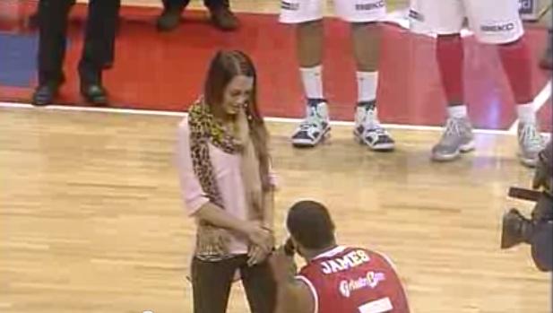 Θέαμα και… πρόταση γάμου στο ιταλικό All Star Game