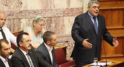 Μήνυση Χρυσής Αυγής σε Στρατούλη