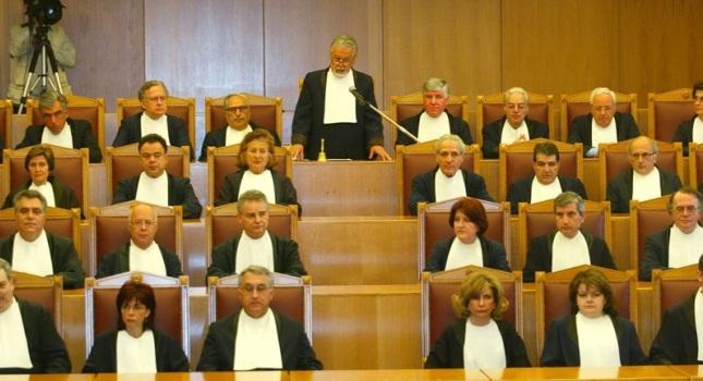 Άρειος «πάγος» στον Στουρνάρα