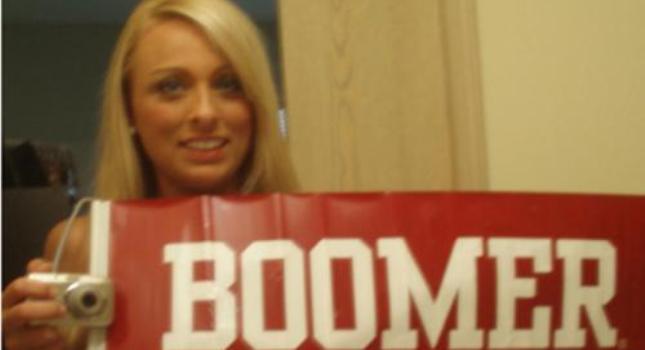 Στα κολέγια η... μπάλα είναι σέξι (pics)