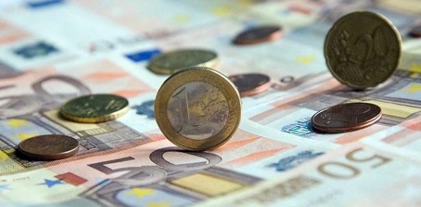 Φόρος 35% για τους ελεύθερους επαγγελματίες